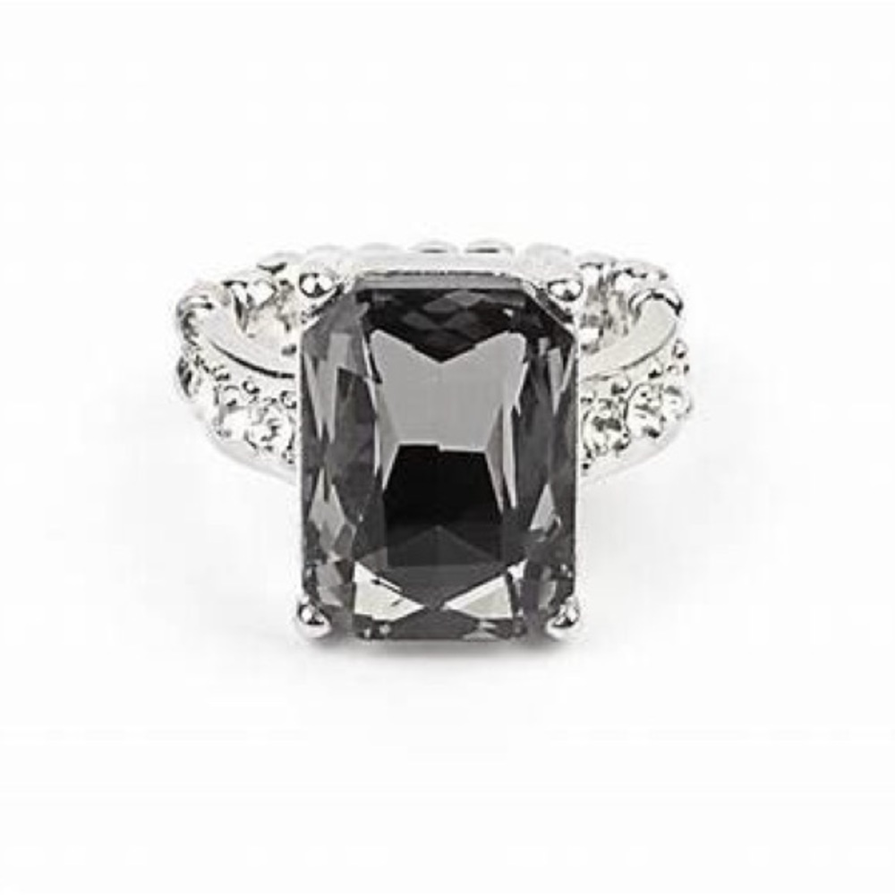 ❣️Large silver smoky gray  and white rhinestone ring❣️*
